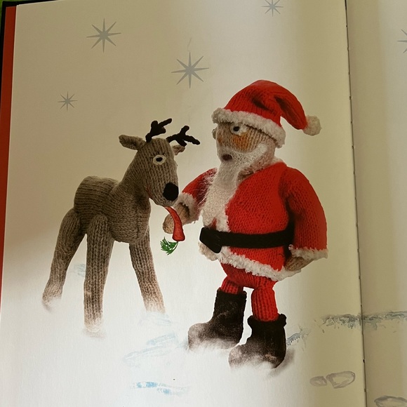 Twas The Knits Before Christmas HC book by Fiona Goble - Picture 3 of 14